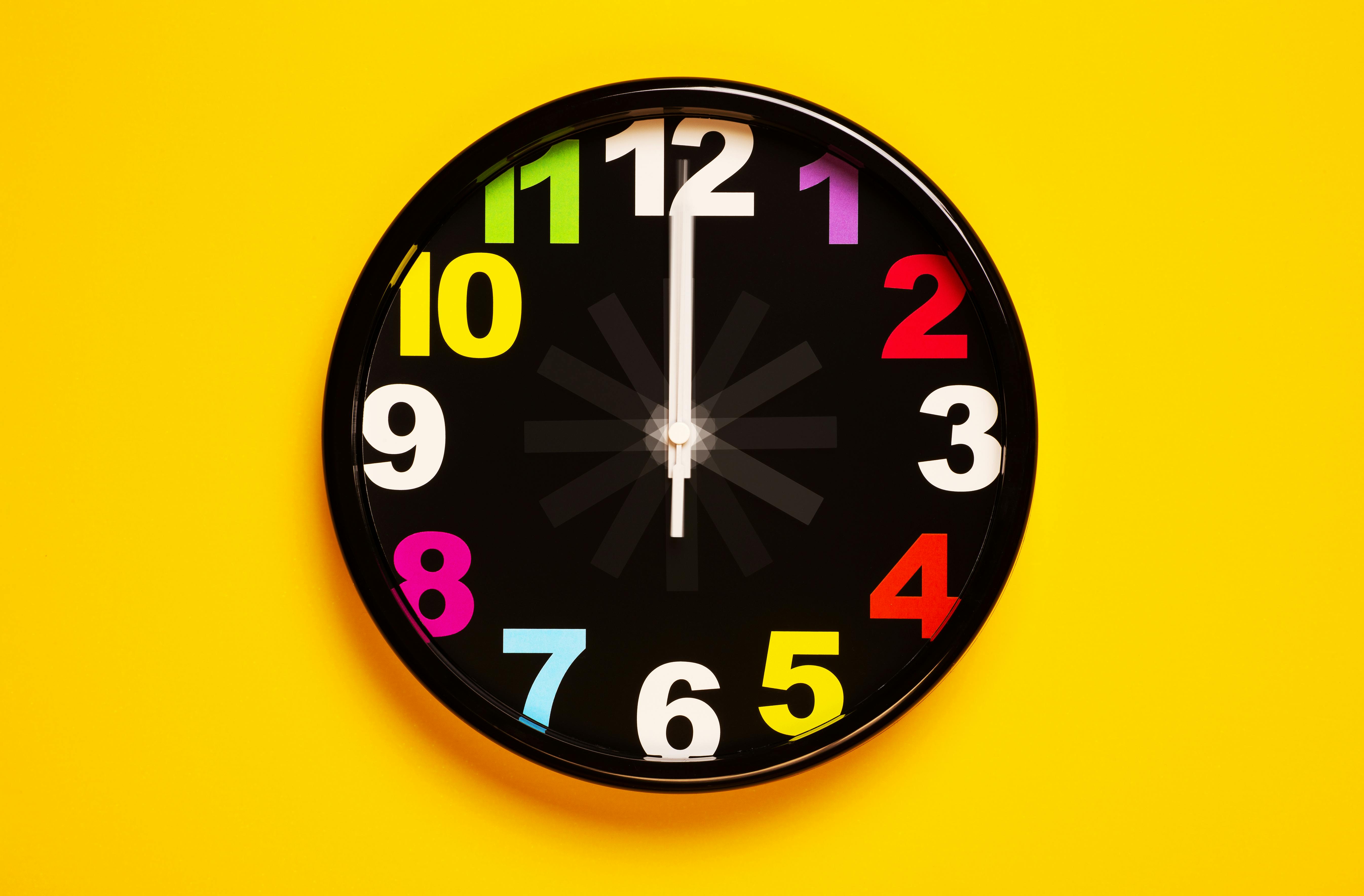 Stylish wall clock decor